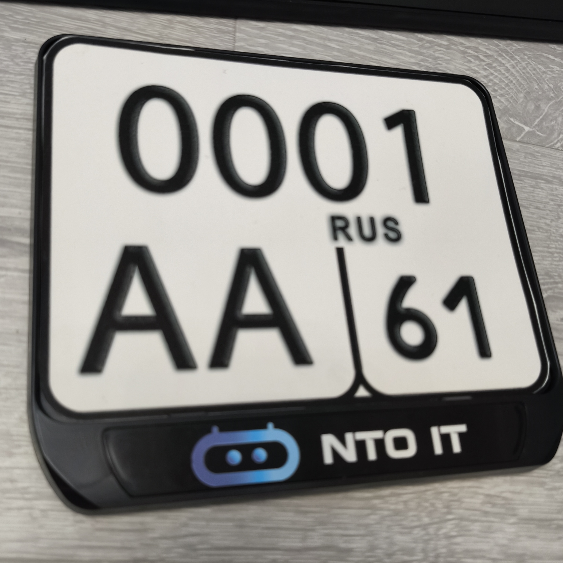 квадратная рамка под номер